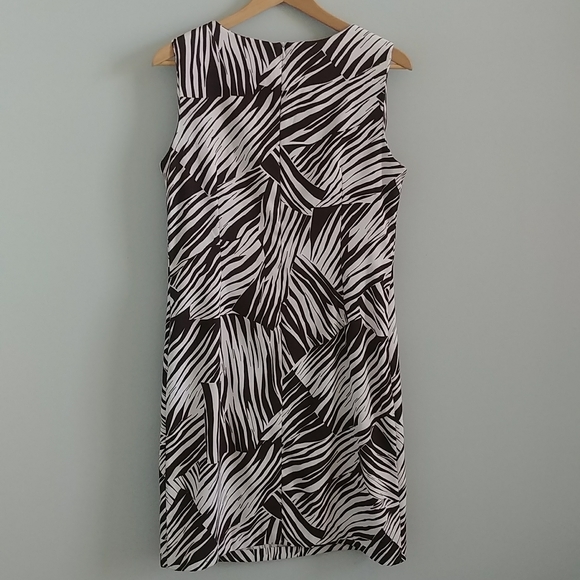 Ronnie Nicole - Picture 4 of 7